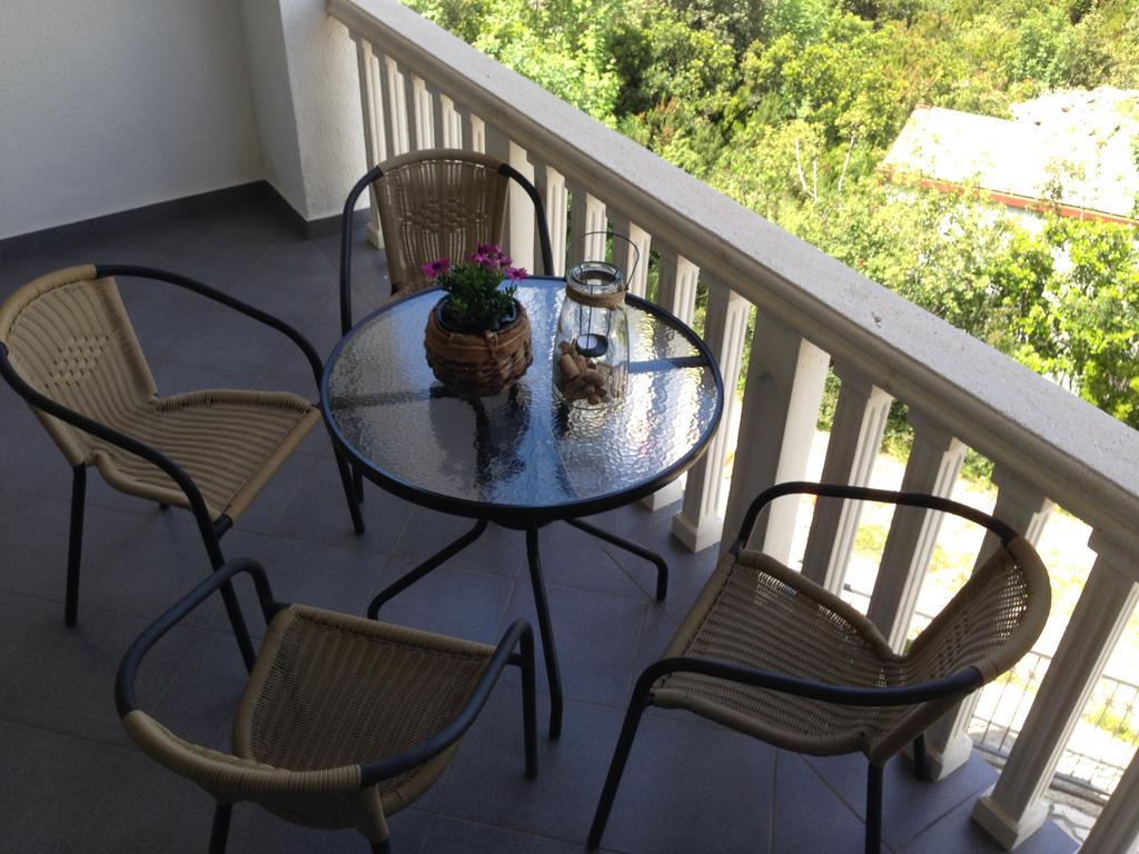 Apartmani Lazarevic Luštica Buitenkant foto