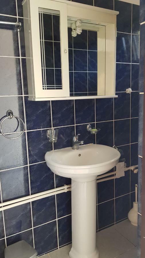 Apartmani Lazarevic Luštica Buitenkant foto